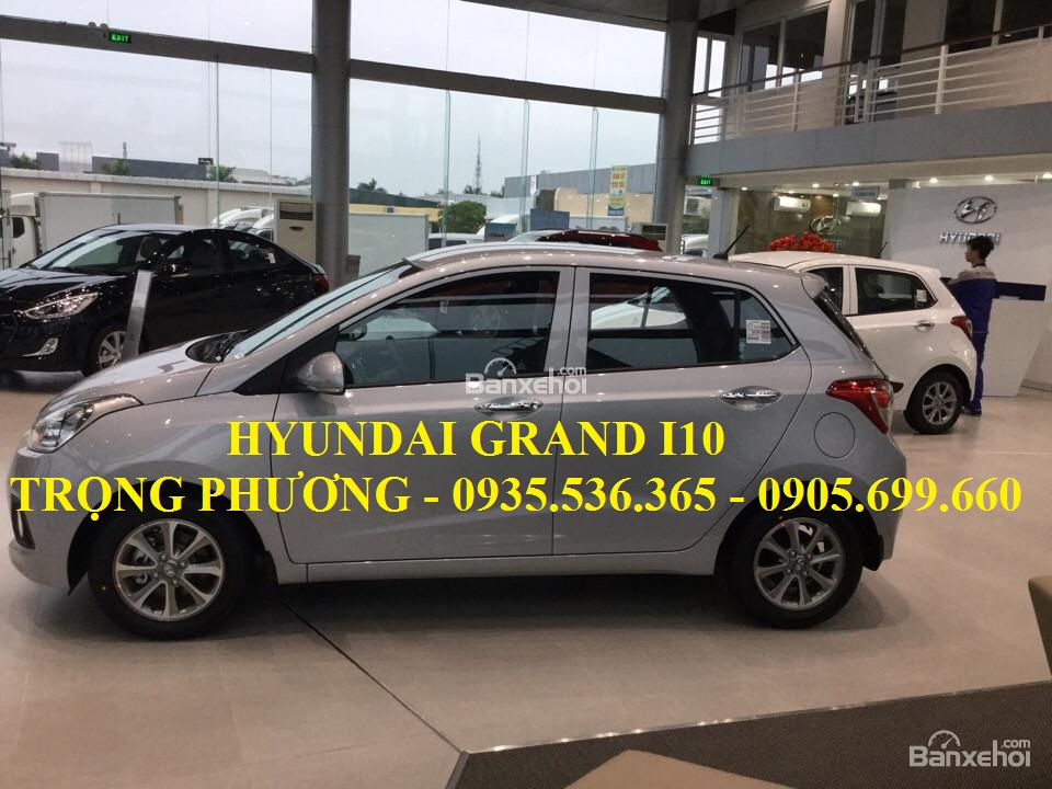 Hyundai Grand i10 2017 - Bán ô tô Hyundai i10 Đà Nẵng, Lh: 0935.536.365 - Trọng Phương, đủ màu, có xe giao ngay