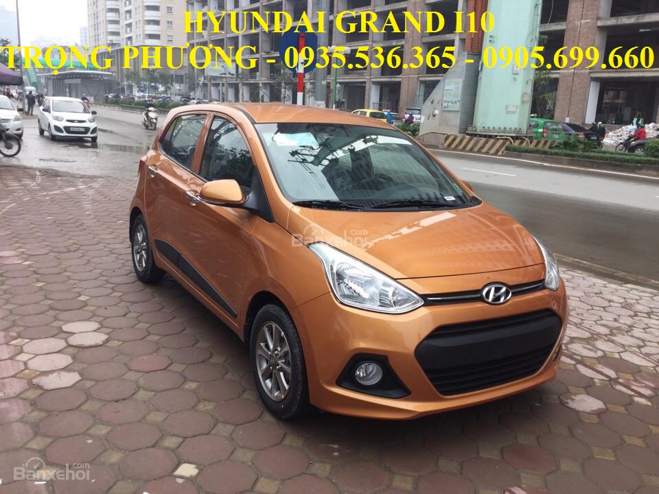 Hyundai Grand i10 2017 - Bán ô tô Hyundai Grand i10 đời 2017, màu vàng, 370tr