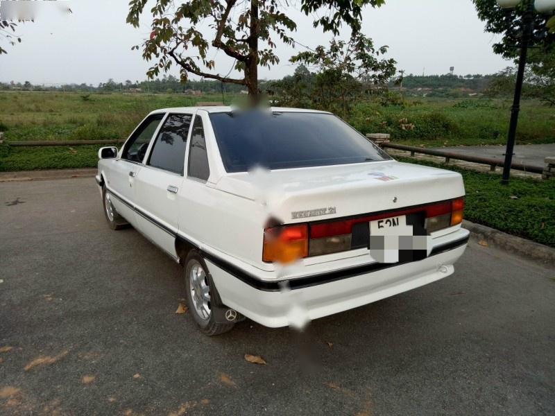 Renault 21 GlX 1990 - Em cần bán lại xe Renault 21 GlX đời 1990, màu trắng, nhập khẩu