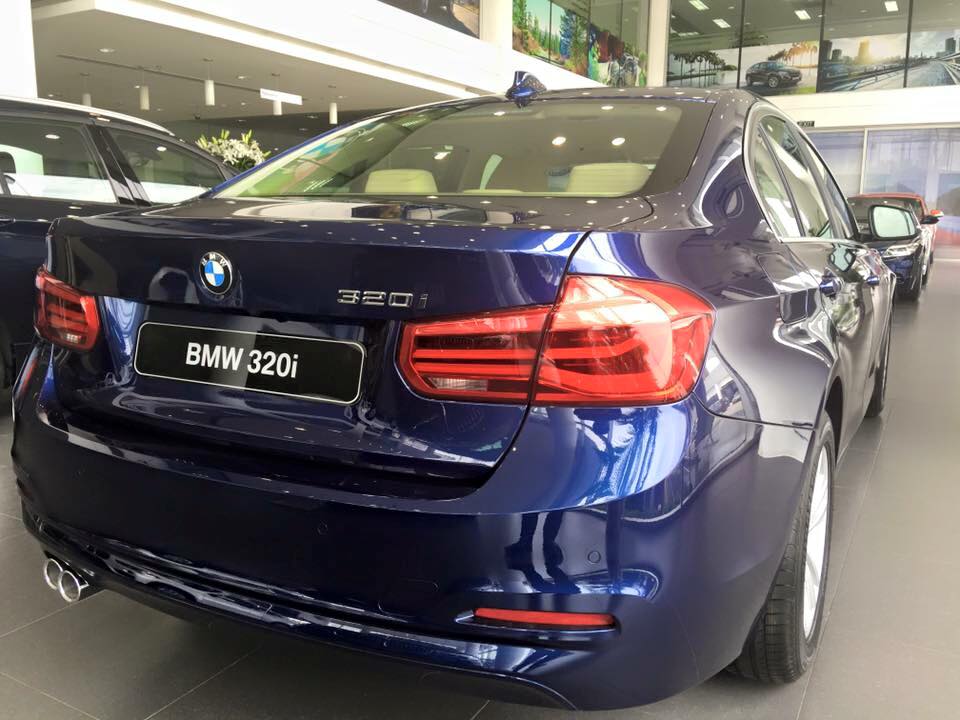 BMW 3 Series 320i 2017 - Bán BMW 3 Series 320i 2017, màu xanh lam, nhập khẩu, giá rẻ nhất tại Thái Nguyên