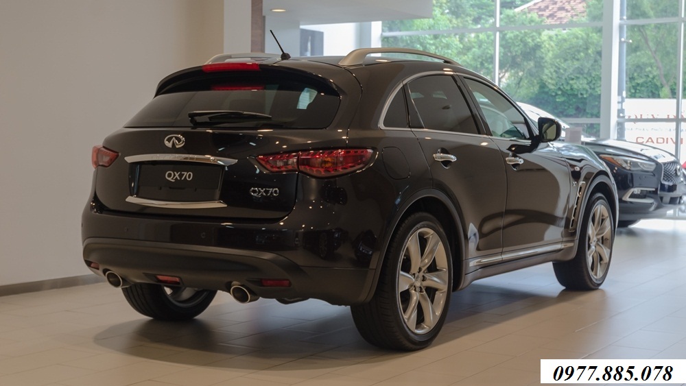 Infiniti QX70 2017 - Bán xe Infiniti QX70 sản xuất 2017, màu đen nhập khẩu nguyên chiếc