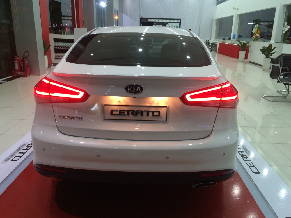 Kia Cerato 2017 - Kia Cerato giá tốt nhất Hà Nội, chỉ cần 150tr lấy xe về ngay hỗ trợ vay ngân hàng không cần chứng minh thu nhập