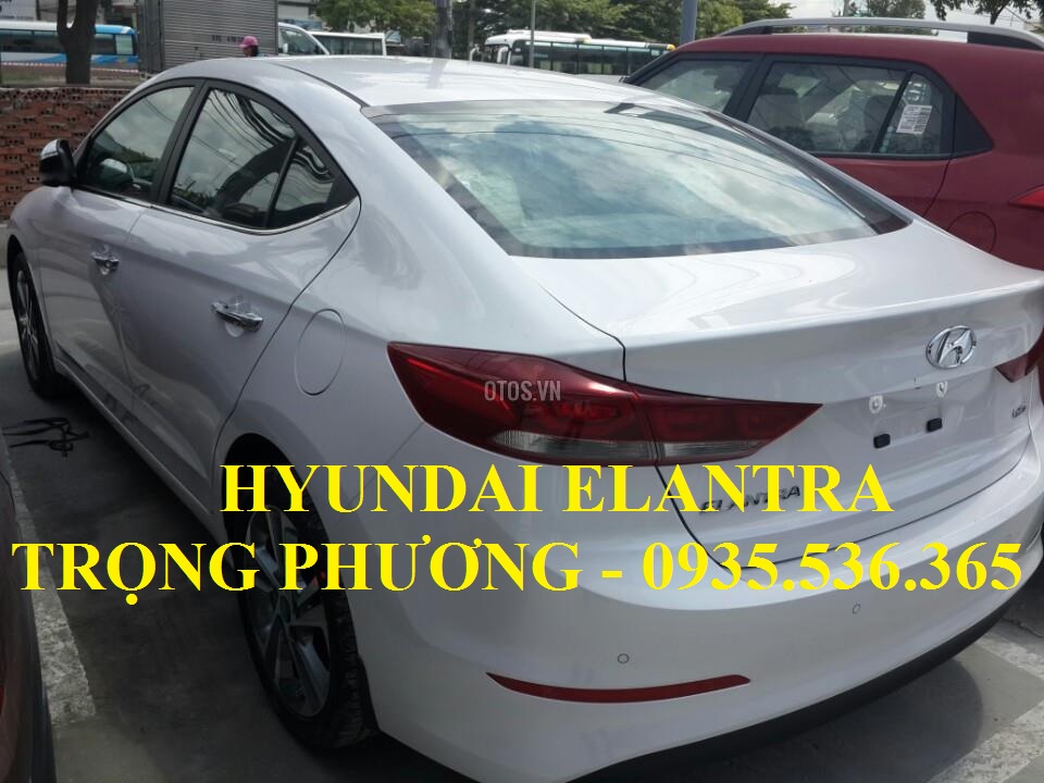 Hyundai Elantra 2017 - Bán ô tô Hyundai Elantra đà nẵng,LH : TRỌNG PHƯƠNG - 0935.536.365