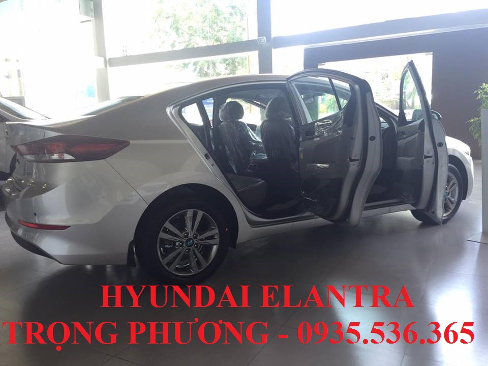 Hyundai Elantra 2018 - Vay mua xe Hyundai Elantra 2018 Đà Nẵng, LH: Trọng Phương - 0935.536.365