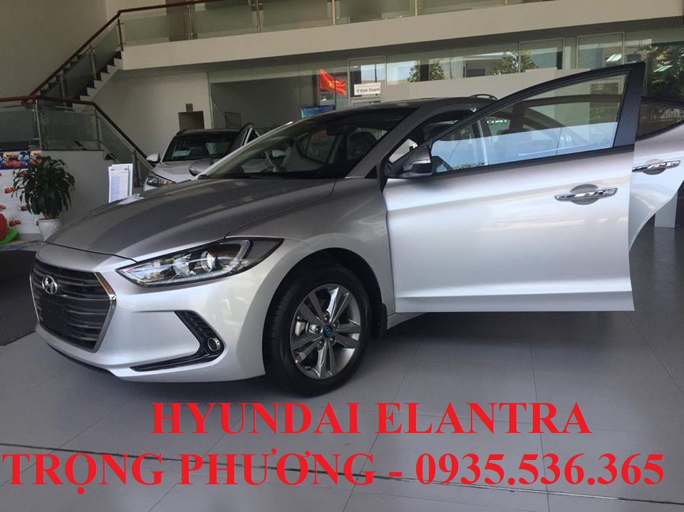 Hyundai Elantra 2018 - Vay mua xe Hyundai Elantra 2018 Đà Nẵng, LH: Trọng Phương - 0935.536.365