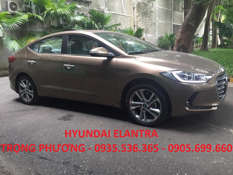 Hyundai Elantra 2017 - Hyundai Elantra màu nâu đà nẵng,LH : TRỌNG PHƯƠNG - 0935.536.365