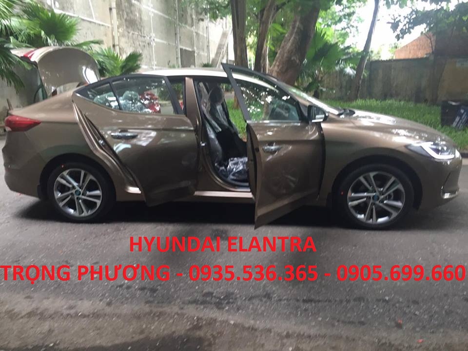 Hyundai Elantra 2017 - Hyundai Elantra màu nâu đà nẵng,LH : TRỌNG PHƯƠNG - 0935.536.365