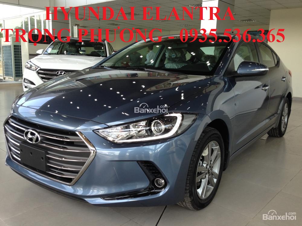 Hyundai Elantra 2017 - Bán Hyundai Elantra màu xanh Đà Nẵng, LH : Trọng Phương - 0935.536.365