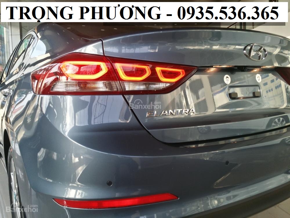 Hyundai Elantra 2017 - Bán Hyundai Elantra màu xanh Đà Nẵng, LH : Trọng Phương - 0935.536.365