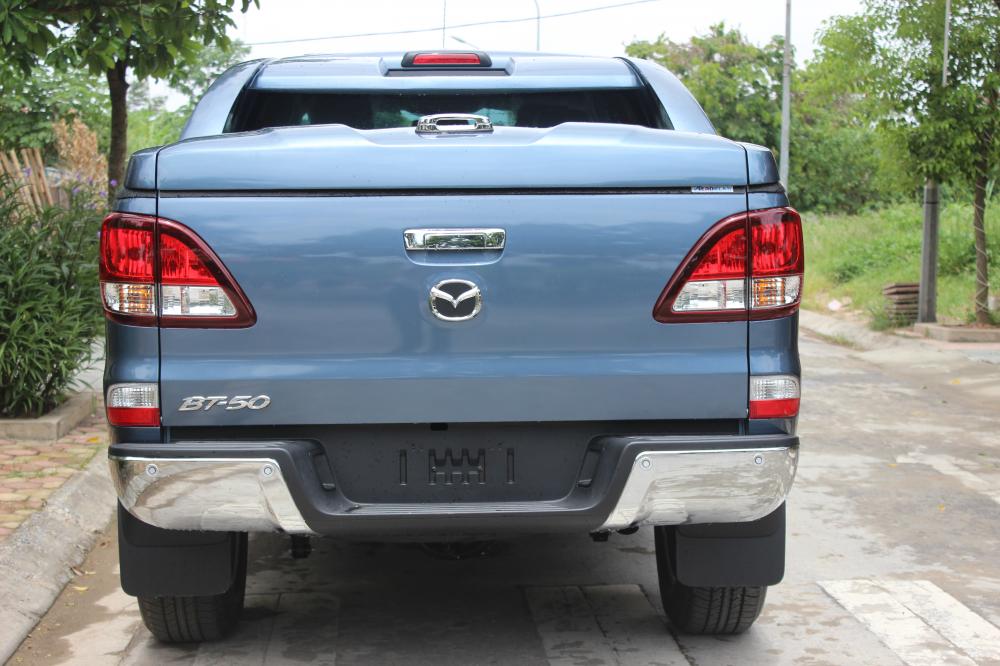 Mazda BT 50 AT 2WD 2.2L 2016 - Bán tải Mazda BT-50 2.2 AT Facelift, đủ màu, giá tốt nhất Hà Nội