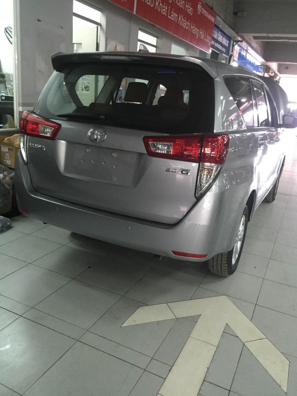 Toyota Innova 2.0G 2019 - Bán ô tô Toyota Innova 2.0G đời 2019, màu bạc giá cạnh tranh