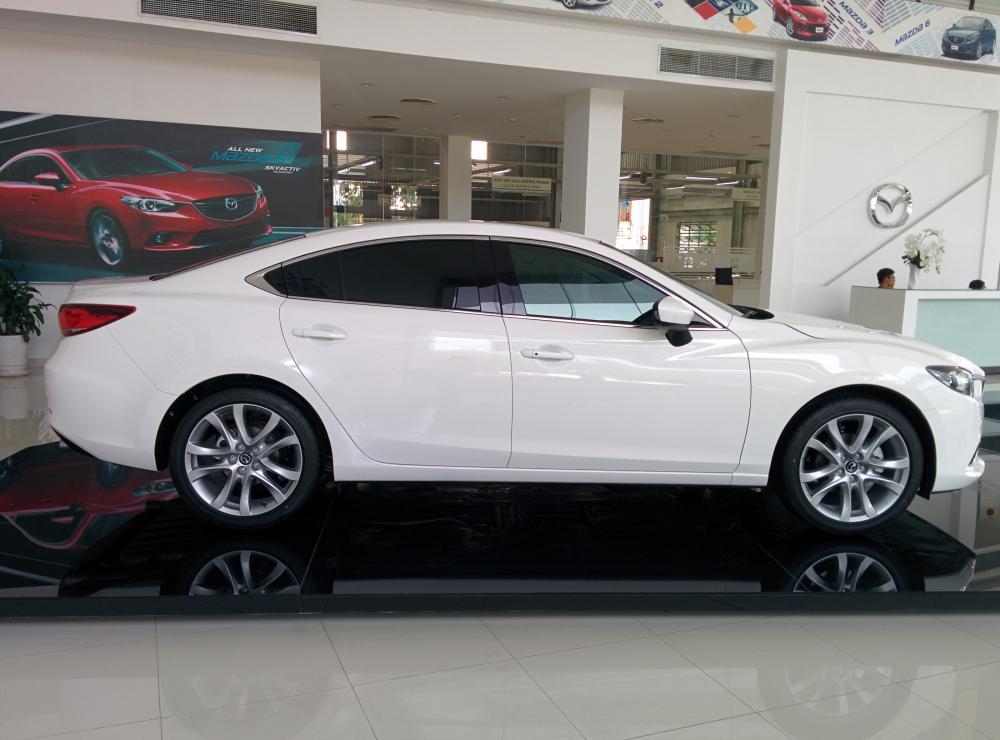 Mazda 6 2.0L 2017 - Bán xe Mazda 6 2.0 đời 2018, cản sau 2 bô mới thể thao - Giá tốt nhất tại Đồng Nai - Liên hệ hotline 0932.50.55.22