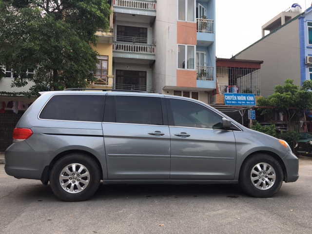 Honda Odessey 2008 - Bán Honda Odyssey EX-L màu ghi xám sản xuất năm 2008 đăng ký 2009, biển Hà Nội