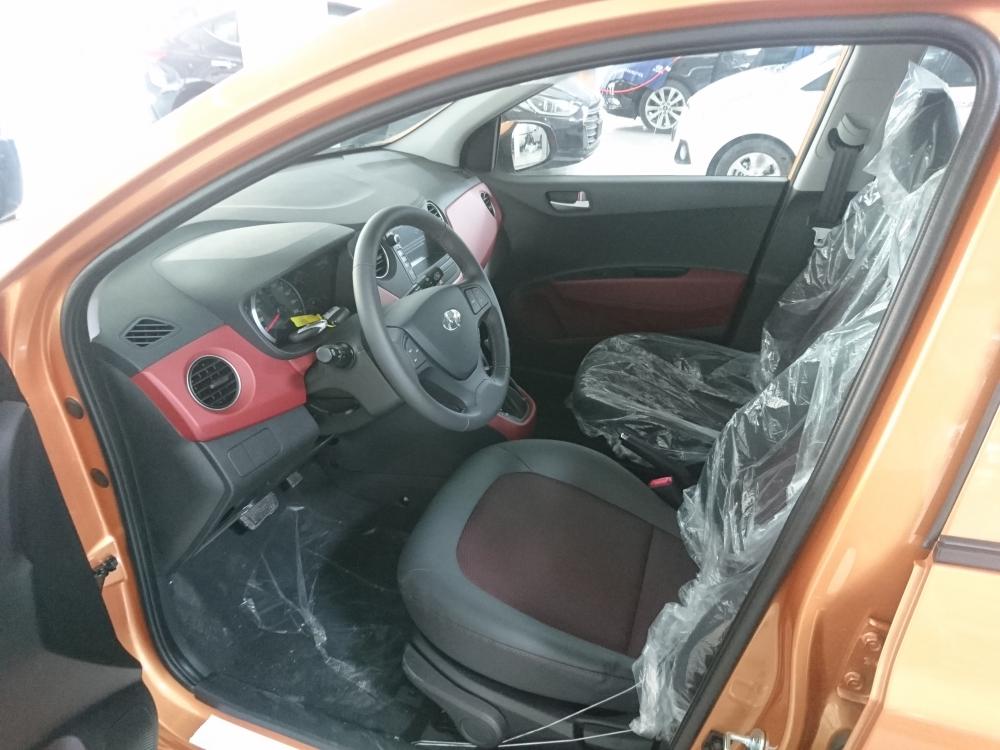 Hyundai Grand i10 2018 - Bán xe Hyundai Grand i10 sx 2018 màu cam bản đủ, giá tốt nhất. LH 090.467.5566