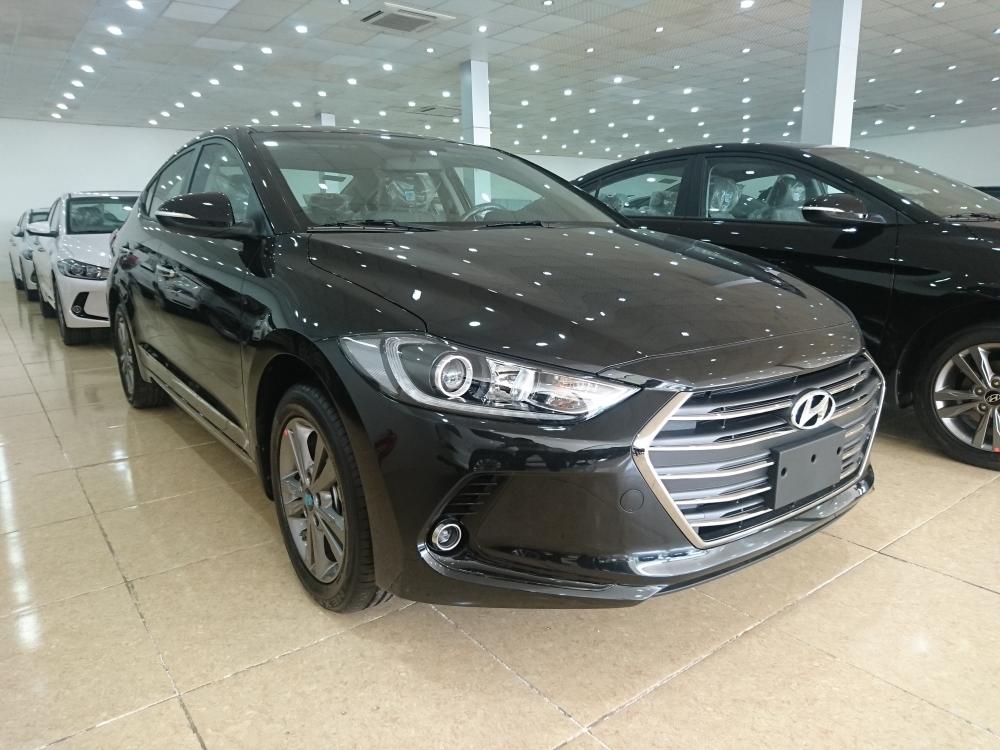 Hyundai Elantra 2019 - Bán Hyundai Elantra 2018, màu nâu đen, các phiên bản MT, AT, mua xe chỉ từ 115 triệu - LH 090.467.5566