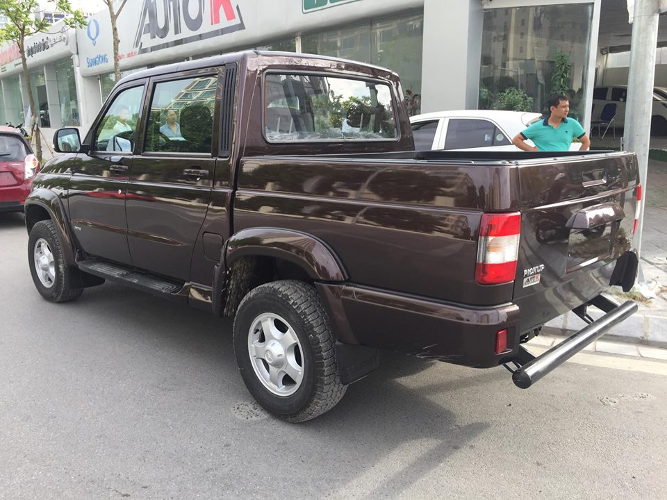 UAZ UAZ 2017 - Bán ô tô UAZ Pickup đời 2017, màu nâu, nhập khẩu chính hãng