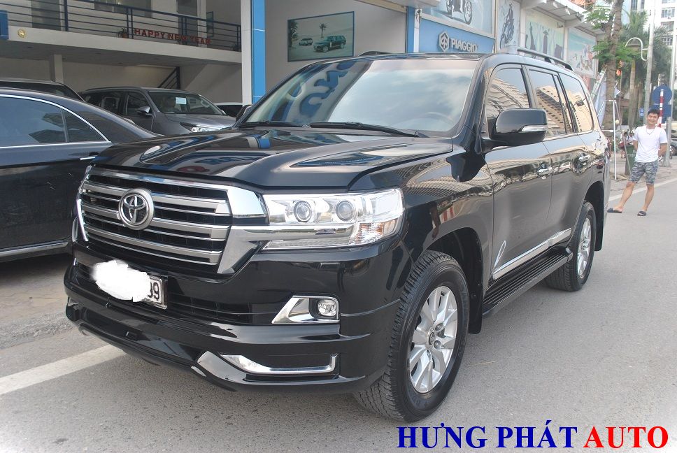 Toyota Land Cruiser VX V8 2017 - Cần bán gấp Toyota Land Cruiser VX V8 đời 2017, màu đen, nhập khẩu nguyên chiếc