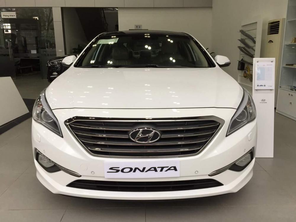 Hyundai Sonata 2017 - Bán ô tô Hyundai Sonata đời 2017, màu trắng, xe nhập, 999 triệu