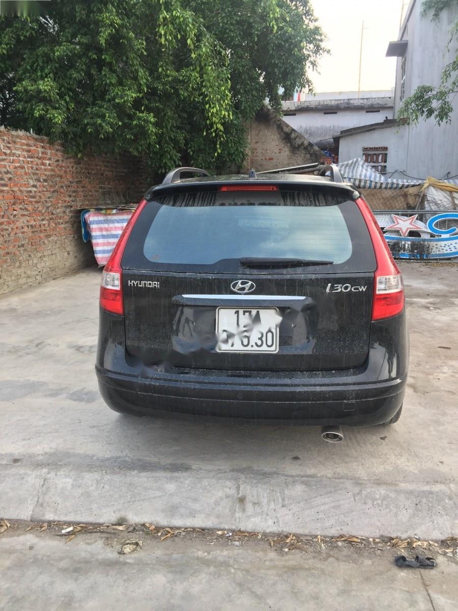 Hyundai i30 CW 2009 - Bán Hyundai i30 năm 2009, màu đen, xe nhập chính chủ