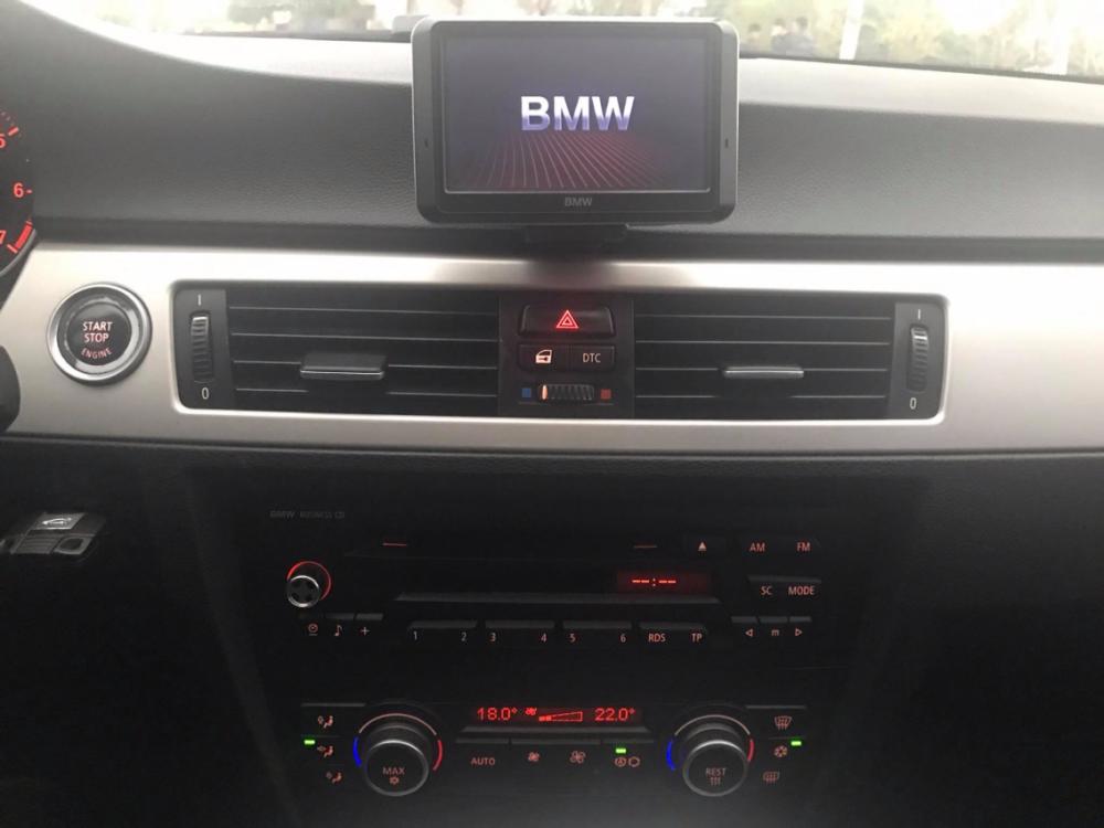 BMW 323i 2009 - Bán ô tô BMW 323i đời 2009 màu trắng, giá chỉ 555 triệu, xe nhập