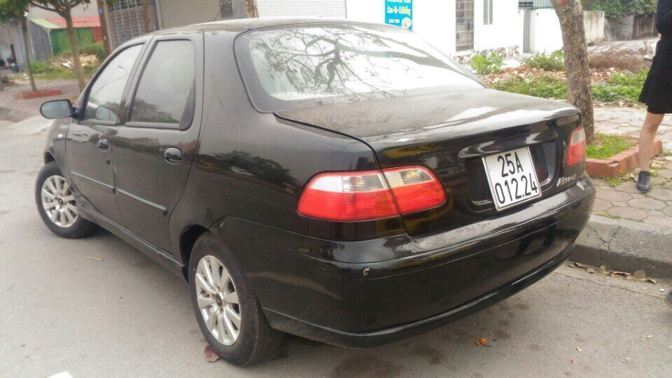 Fiat Albea 2007 - Bán Fiat Albea đời 2007, màu đen