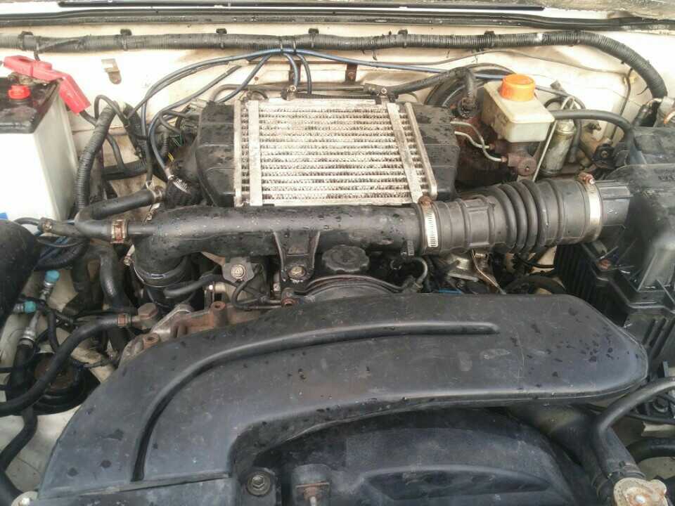 Kia Jeep 2002 - Cần bán xe ô tô Kia - Jeep màu trắng sản xuất năm 2002. Xe số sàn nhập khẩu Hàn Quốc