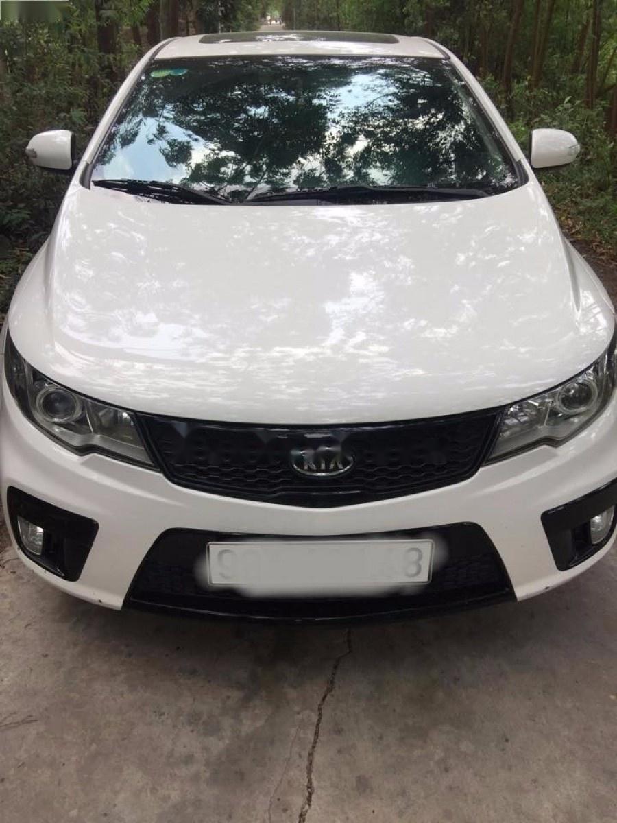 Kia Forte Koup 2009 - Cần bán lại xe Kia Forte Koup đời 2009, màu trắng, nhập khẩu nguyên chiếc
