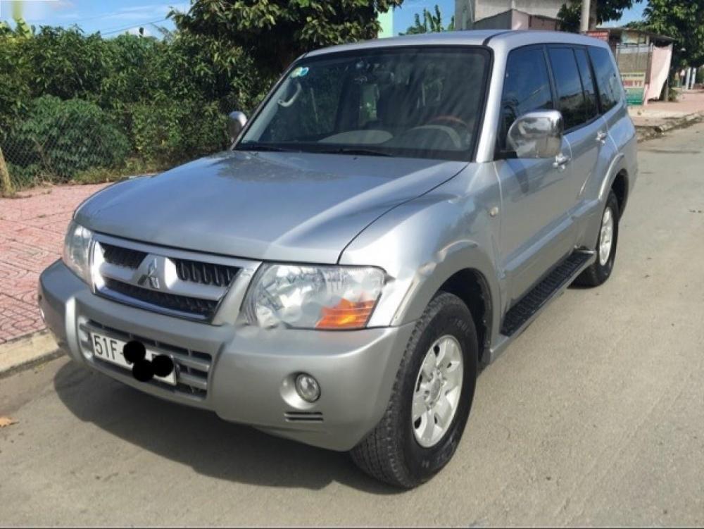 Mitsubishi Pajero GLS V6 2003 - Bán ô tô Mitsubishi Pajero GLS V6 đời 2003, màu bạc