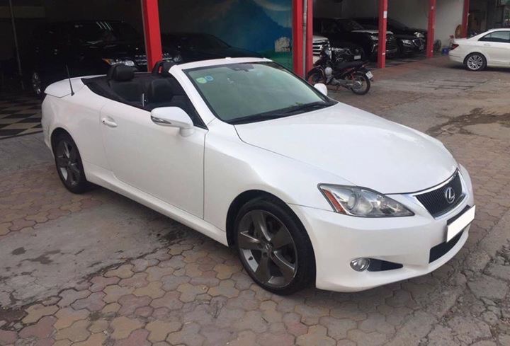 Lexus IS250  C 2010 - Cần bán Lexus IS 250C đời 2010, màu trắng, nhập khẩu