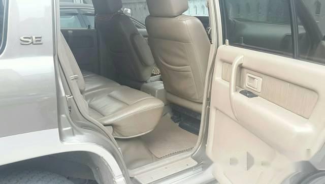 Isuzu Trooper  V6 3.2L   2005 - Bán xe SUV 8 chỗ Issuzu Trooper V6 3.2L SE tem vàng