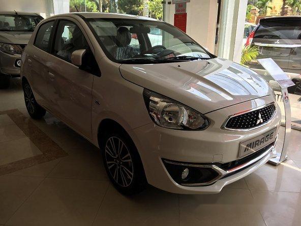 Mitsubishi Mirage 1.2MT 2017 - Cần bán xe Mitsubishi Mirage 1.2MT đời 2017, màu trắng, 448 triệu