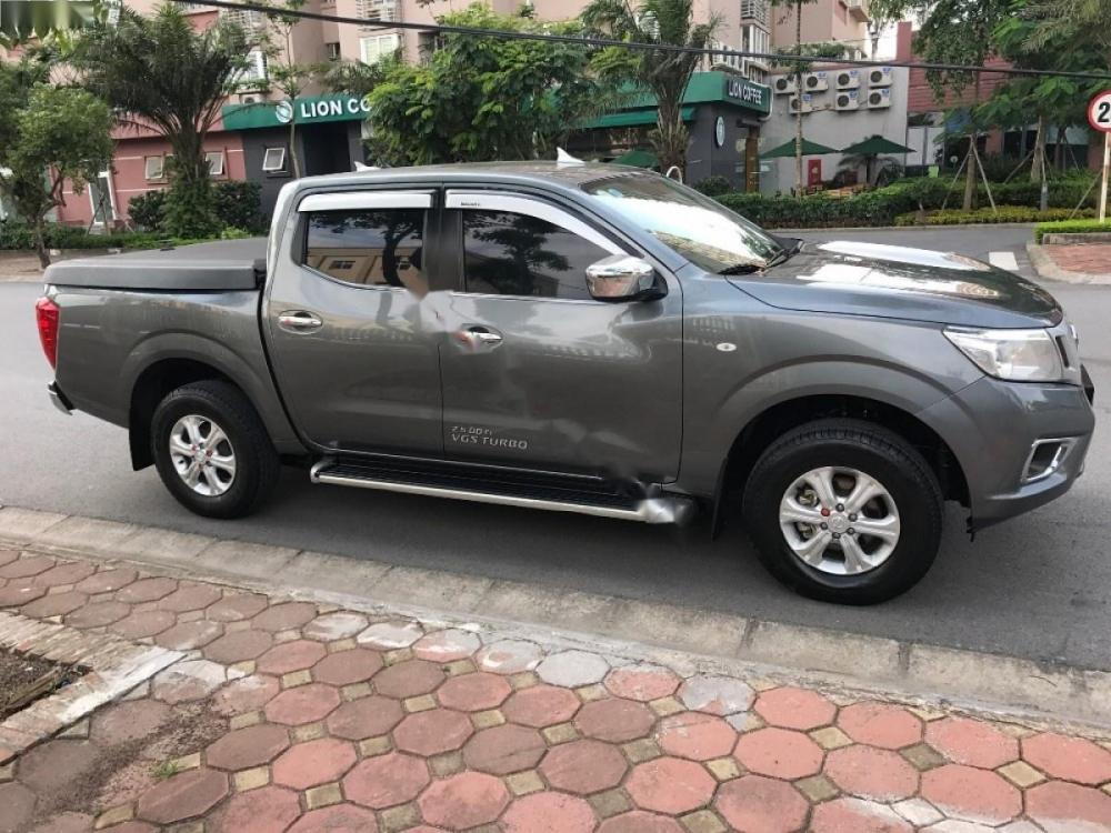 Nissan Navara NP300 2015 - Bán Nissan Navana NP300 đời 2015, loại phom mới, số sàn, 1 cầu