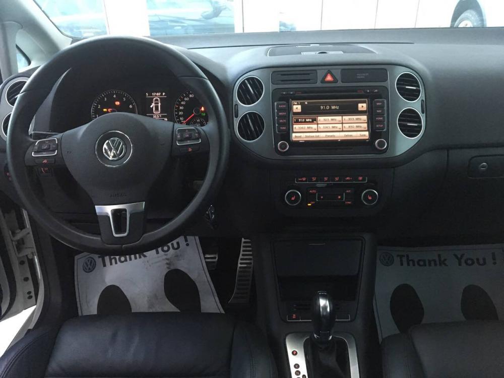 Volkswagen Golf 2012 - Bán xe Volkswagen Golf năm 2012, màu xám (ghi), nhập khẩu chính hãng, 870 triệu