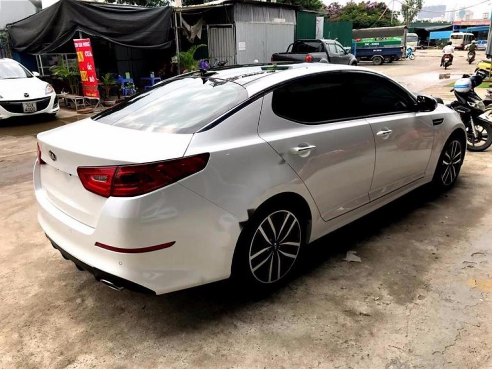 Kia Optima AT 2015 - Cần bán gấp Kia Optima AT đời 2015, màu trắng, xe nhập chính chủ