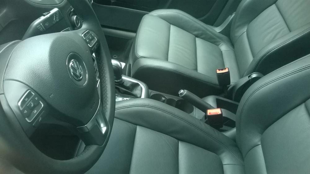 Volkswagen Golf 2012 - Bán xe Volkswagen Golf năm 2012, màu xám (ghi), nhập khẩu chính hãng, 870 triệu