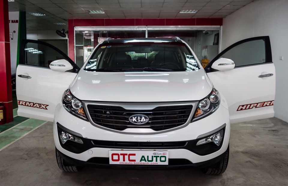 Kia Sportage Limited 2010 - Bán xe Kia Sportage Limited đời 2010, màu trắng, nhập khẩu nguyên chiếc