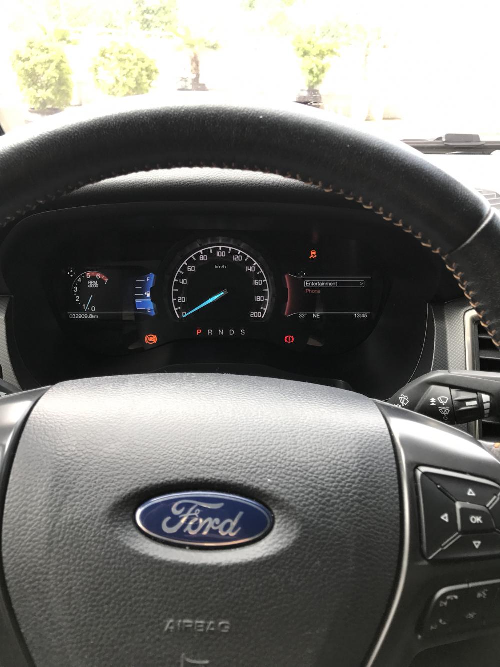 Ford Ranger Wildtrack 2015 - Bán xe Ford Ranger Wildtrack đời 2015 màu trắng, nhập khẩu