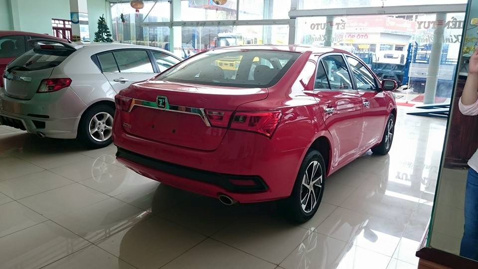BAIC 2015 - Bán ô tô Zotye Z300 đời 2015, màu đỏ, nhập khẩu, giá 428tr