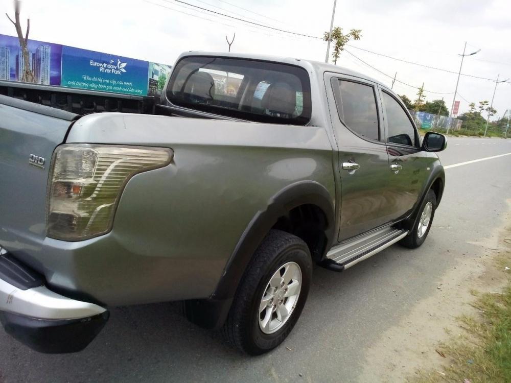 Mitsubishi Triton GLS 2015 - Gia đình bán xe Triton số tự động, máy dầu, nhập khẩu 2015