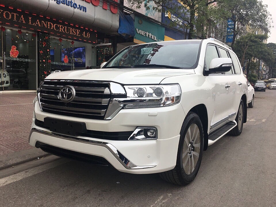 Toyota Land Cruiser VX-R   2017 - Bán Toyota Land Cruiser VX-R 2017 nhập khẩu Trung Đông