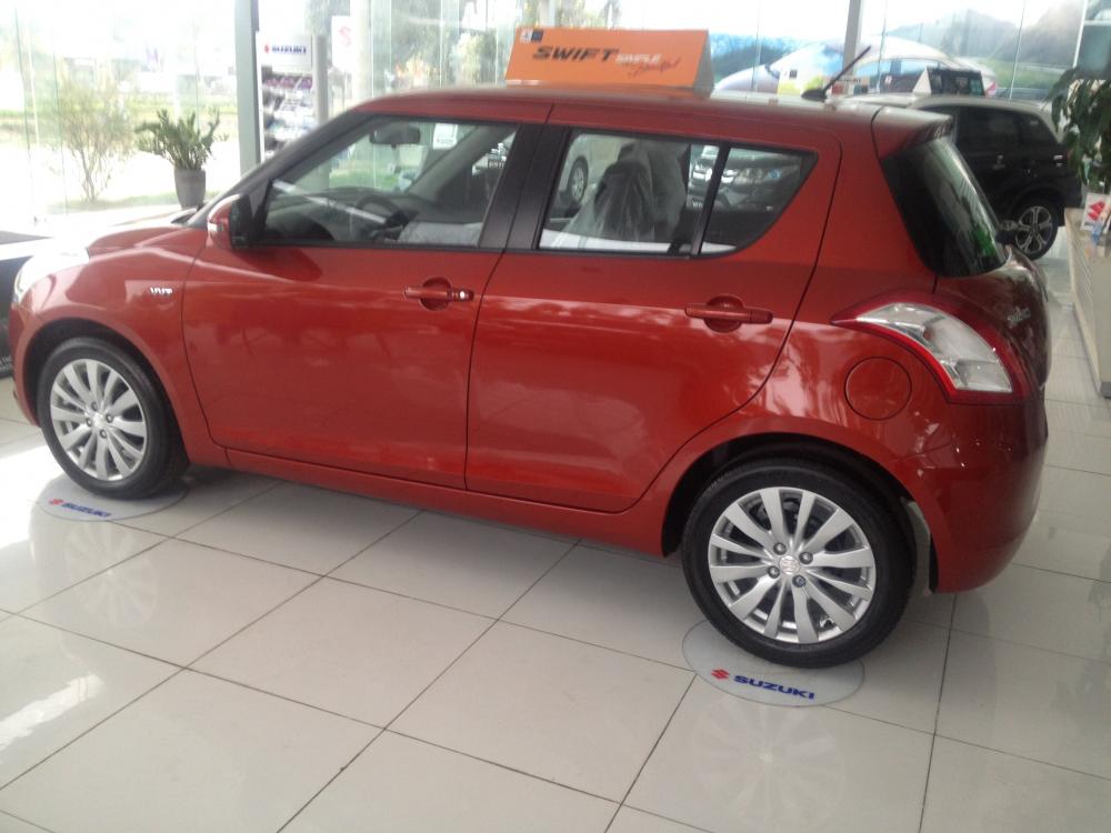 Suzuki Swift 2017 - Cần bán xe Suzuki Swift 2017 giá tốt nhất, 479 triệu - LH: 0985547829