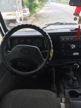 LandRover Defender 110 2003 - Bán LandRover Defender 110 sản xuất 2003, màu trắng, xe nhập, 780tr