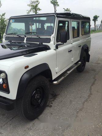 LandRover Defender 110 2003 - Bán LandRover Defender 110 sản xuất 2003, màu trắng, xe nhập, 780tr