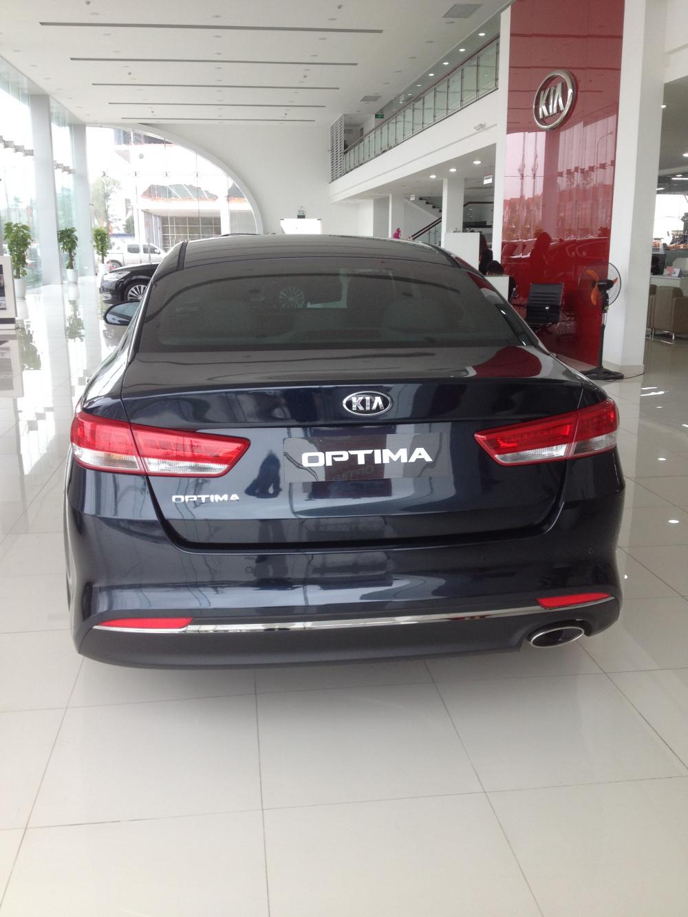 Kia Optima 2.0AT 2018 - Bán Kia Optima 2.0AT sản xuất năm 2018, màu đen