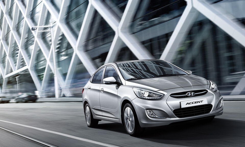 Hyundai Accent 2017 - Bán Hyundai Accent 2017 1.4AT (SBU), hỗ trợ vay vốn 80%, gói KM ưu đãi lớn, xe còn tại hãng. Hotline 0948945599