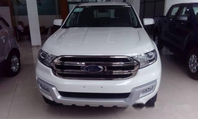 Ford Everest  Trend 2016 - Cần bán xe Ford Everest Trend màu trắng, giao ngay