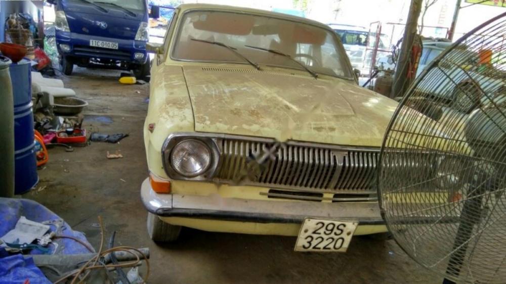 Gaz Volga 1990 - Bán xe Gaz Volga đời 1990, màu vàng, nhập khẩu nguyên chiếc