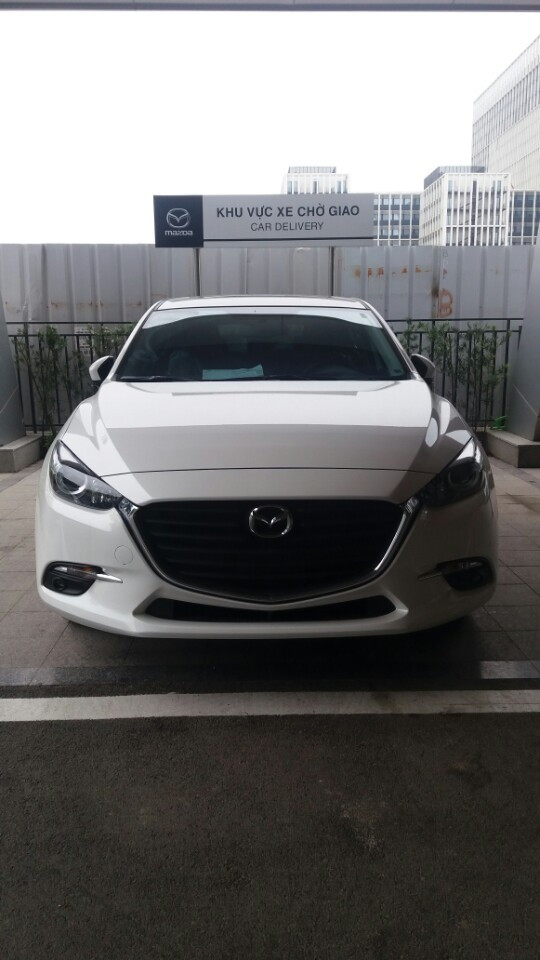 Mazda 3 1.5 FL G AT    2018 - Bán Mazda 3 1.5 FL G AT đời 2018, màu trắng, trả góp 95%, đủ màu giao ngay LH Ms Thu 0981485819