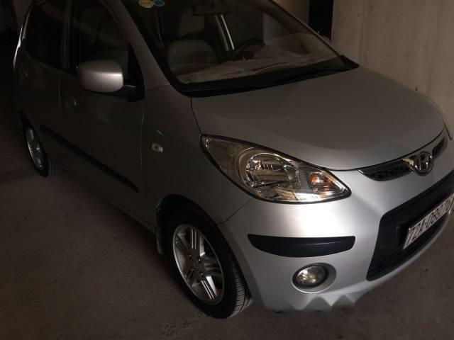 Hyundai i10 2010 - Bán xe Hyundai i10 đời 2010, màu bạc số tự động