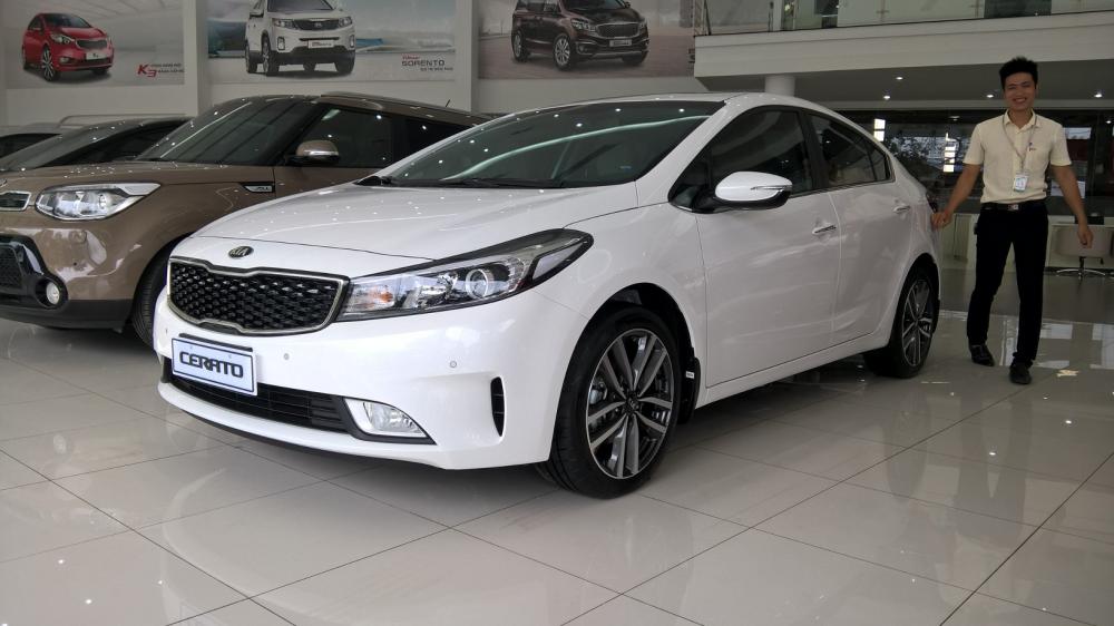 Kia Cerato 2018 - Bán Kia Cerato 2018 - Giảm giá cực khủng - Quà tặng hấp dẫn, trả trước chỉ 200 triệu- Call: 0902 098 111